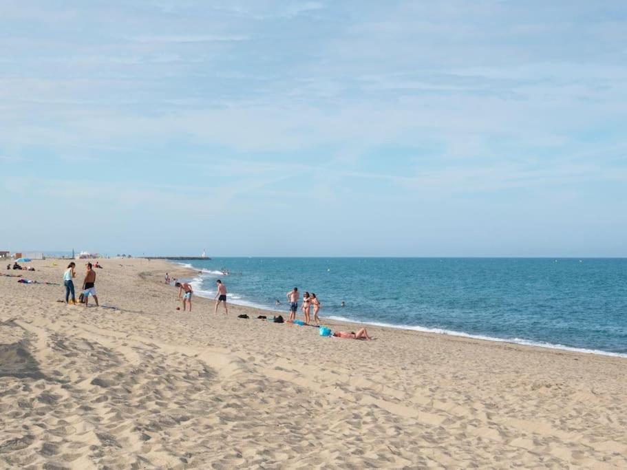 T3 - Parking - Plage / 6 Personnes Le Barcarès Екстериор снимка